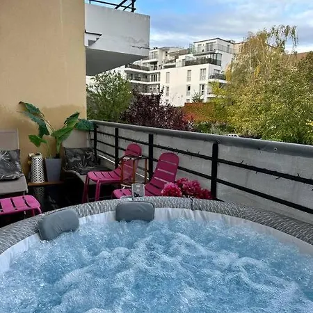 Avec Jacuzzi A 20mn De Paris Apartmán